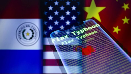 Rischio spionaggio, Ue: mai indicato l'uso di telefoni usa e getta durante le missioni negli Usa