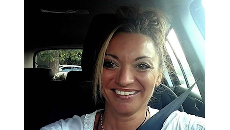 La prof morta nell'incendio per un guasto al frigo, a processo due manager Lg: quel modello ancora nelle case e mai ritirato