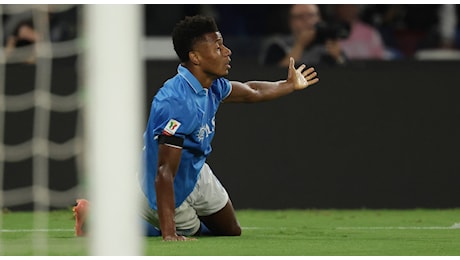 Napoli-Palermo 5-0 in cinque meme: la partita-baby shower, Ngonge-Neres da pallone d’oro