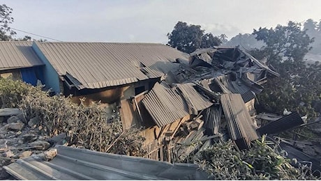 Erutta vulcano in Indonesia: i morti sono una decina