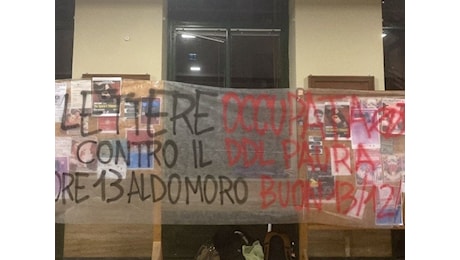 Collettivi occupano la facoltà di Lettere alla Sapienza: In piazza contro il Ddl Sicurezza