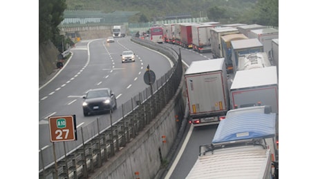 Il governo fa retromarcia poco prima di Capodanno: via libera all’aumento delle tariffe sulle autostrade liguri