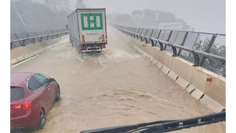 Maltempo, Fiumi esondati e Frane in Liguria, allagamenti in Piemonte: situazione Meteo ed evoluzione