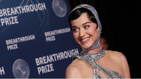 Katy Perry e le altre cinque vip nello spazio: il lancio in diretta (VIDEO)