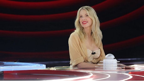 Obbligo o verità torna stasera su Rai 2 con Cristina D'Avena e Paola Barale: tutti gli ospiti del 14 aprile