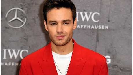 Liam Payne ex One Direction morto dopo la mail della casa discografica: era stato scaricato, la rivelazione