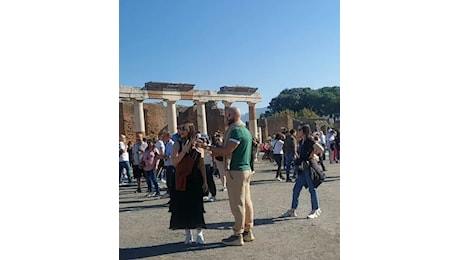 Pompei, boom di visitatori per la Domenica al Museo, il Parco Archeologico supera i 25mila ingressi