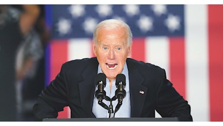 Il politologo Larry Sabato: “Il declino di Biden accelera: è sia mentale che politico”