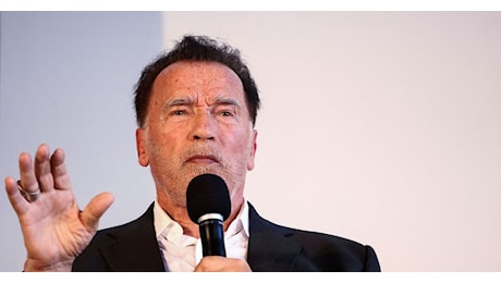 Schwarzenegger e i «rinnegati» repubblicani che attaccano Trump e votano Harris