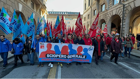 Sciopero generale a Padova, disagi in scuole, poste e sanità. Corteo in centro