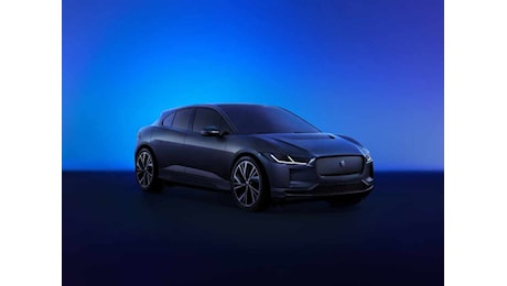 Jaguar è fuori dal mercato auto, tornerà a vendere nel 2026