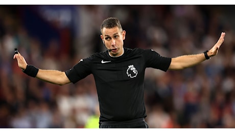 David Coote, arbitro di Liverpool-Aston Villa 2-0 sospeso per insulti ai Reds e a Jurgen Klopp: il video incriminato