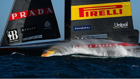 Finale Vuitton Cup: Luna Rossa, gli orari e dove vedere in tv le regate di oggi contro Ineos. Si torna in acqua dopo le sfide non disputate ieri