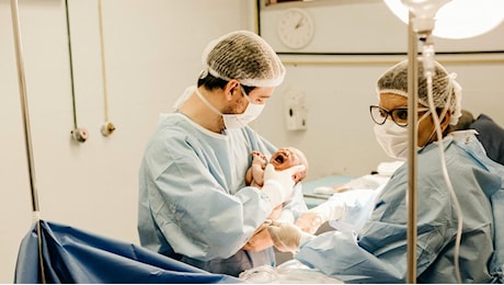 Policlinico, chiude in anticipo il punto nascite: ultimo parto il 15 giugno