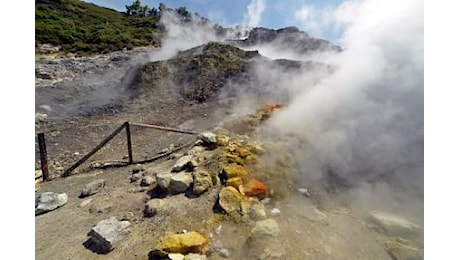 Campi Flegrei, studio rivela: sismicità in aumento e deformazione della crosta in accelerazione