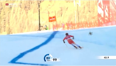 Brutta caduta di Caviezel in Coppa del mondo di sci a Bormio, interrotto il SuperG – Il video