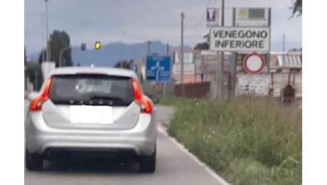 Scontro tra furgone e moto a Venegono Inferiore, morto 20enne. Traffico in tilt