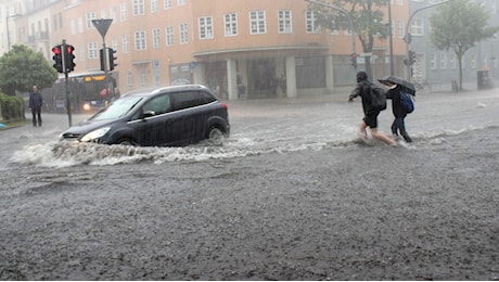 Meteo: che stravolgimento! Tantissima pioggia nei prossimi 10 giorni, ecco le regioni più a rischio