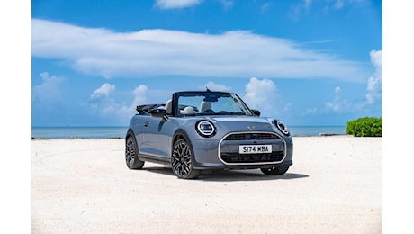 Nuova MINI Cooper cabrio: l'evoluzione del divertimento a cielo aperto