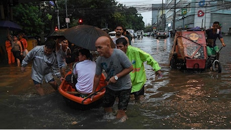 Filippine devastate dal tifone Gaemi: 12 morti e migliaia di sfollati. Caos a Manila