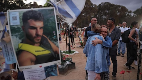 Re’im un anno dopo, le lacrime e la rabbia dei parenti delle vittime dell’attacco di Hamas al Festival Nova