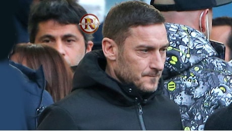 Totti: “La Roma non mi ha mai chiesto di tornare, non me l’aspettavo. E sul loro mercato ho qualcosa da dire”