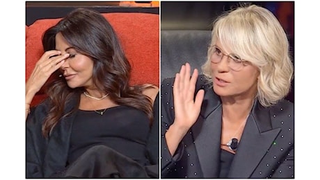 Maria De Filippi a Tu sì que vales: “Non sono un ca***o di nessuno”, poi il battibecco con Sabrina Ferilli