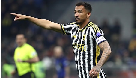 Mercato Juve, Danilo addio? Piace al nuovo allenatore dello United