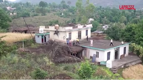 VIDEO India-Pakistan, scontri nella notte: almeno 5 morti