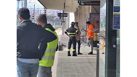 Monza: crolla una pensilina in stazione. Chiuso un binario, circolazione bloccata per Lecco, Bergamo, Milano