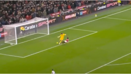 Follia in Tottenham-United! Doppia papera di Forster e gol da corner di Son