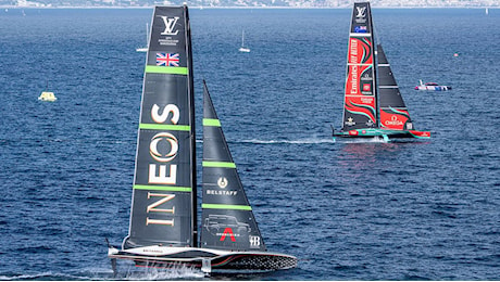 America’s Cup: INEOS si arrende davanti al poker di New Zealand