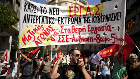 Grecia, introdotta la settimana lunga lavorativa senza possibilità di scelta per il dipendente