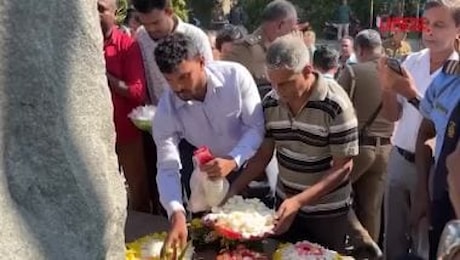 Sri Lanka, al memoriale di Pereliya il ricordo dei morti dello tsunami