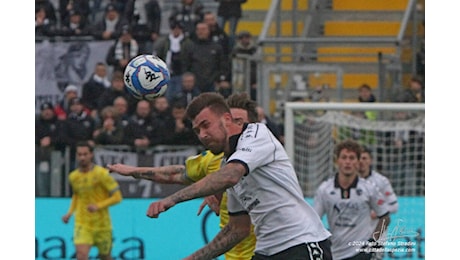 Lo Spezia e il fattore aereo: in B nessuno segna tanto di testa. E la Samp è la squadra che subisce più gol così