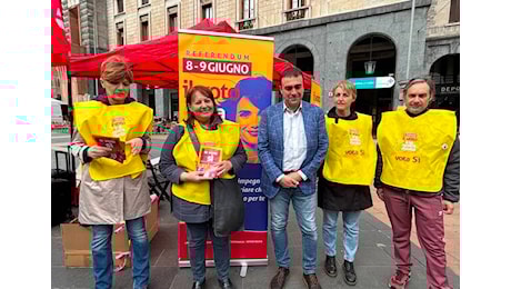Cgil in piazza a Varese, un invito a votare cinque sì per il futuro del lavoro e della cittadinanza