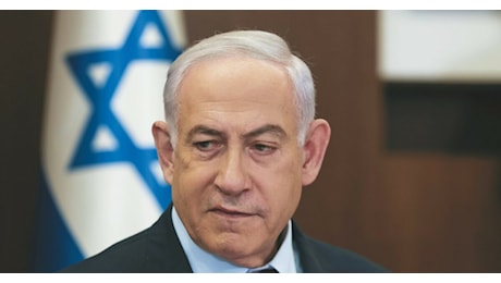 Mandato di arresto per Netanyahu, Bibi contro la Cpi: “Scandaloso, nessuno mi fermerà”. Biden è con lui, Trump valuta sanzioni