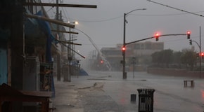 Il video dell'Uragano Beryl in Giamaica, le immagini della furia dai Caraibi: in 400mila senza elettricità