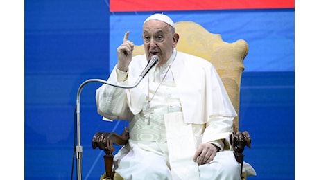 Papa Francesco: “bandire l’uso delle armi letali autonome”