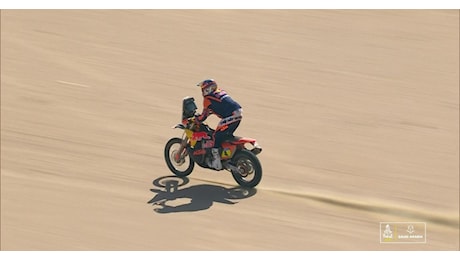 Moto, tappa 2B: Daniel Sanders vince la terza prova consecutiva. Howes insegue in classifica con un ritardo di 12 minuti