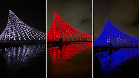 FOTO | Giubileo, la vela di Calatrava di Tor Vergata si illumina. Ma sono solo le prove