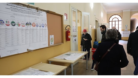 Emilia-Romagna e Umbria al voto: Crolla l'affluenza, il dato che strizza l'occhio al centrodestra