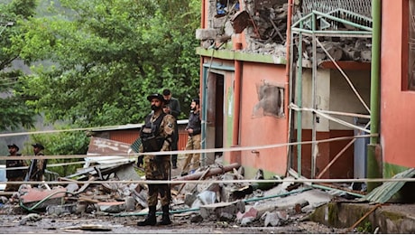India e Pakistan sull’orlo del conflitto: raid missilistici, accuse incrociate e rischio nucleare