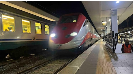 Guasto sulla linea elettrica, treni Roma-Lecce con un ritardo di cento minuti