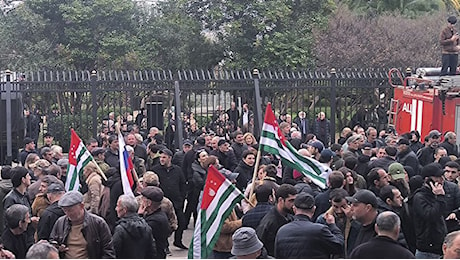 Georgia, proteste in Abkhazia contro accordo con Mosca: almeno 8 feriti