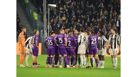 Fiorentina, vietata trasferta ai tifosi per cori contro Vlahovic. Punite altre tre curve