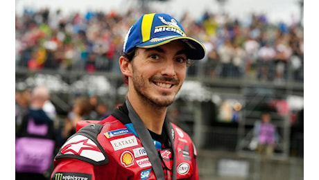 A Motegi l'enigma di Pecco Bagnaia: sta ingannando tutti o vincere la Sprint non gli è sembrato vero? Lui dice: Il cielo giocciolava...