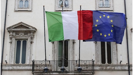 L’Ue taglia le stime di crescita dell’Italia, sorpasso della Francia