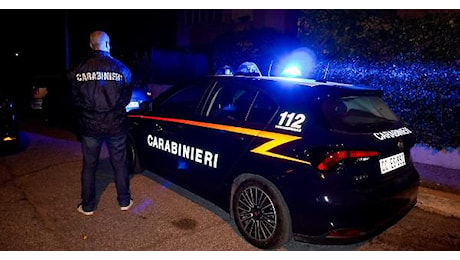 Tragedia a Castellamonte, odontotecnico in pensione spara alla moglie e poi si toglie la vita