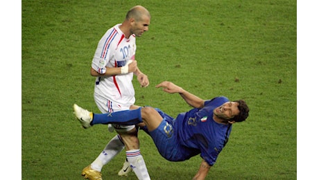 Materazzi è pronto a fare pace con Zidane dopo 18 anni dalla testata: Ma non abbiamo un rapporto